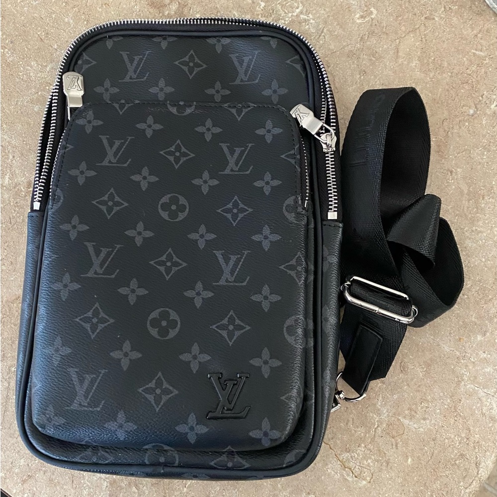 Louis Vuitton Men's Black Monogram Belt Bag